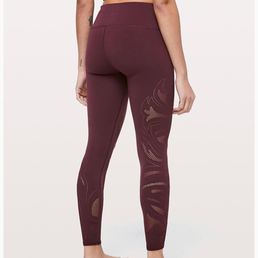 Lululemon Reveal Tight